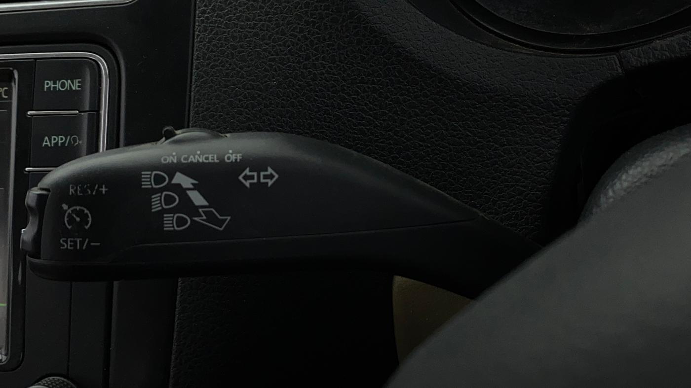 2017 Skoda Rapid STYLE 1.6 MPI AT, Petrol, Automatic, 1,17,571 km, Adaptive Cruise Control