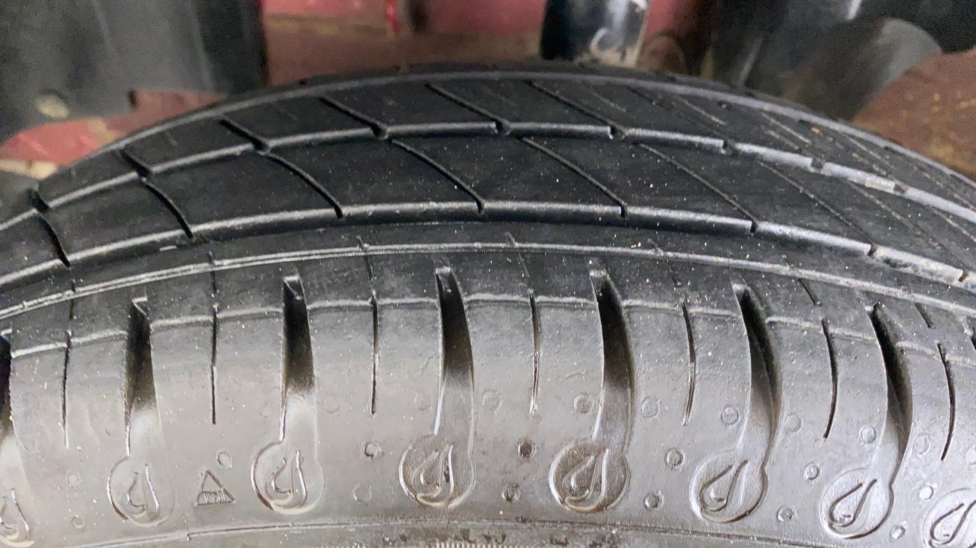 2021 Renault Kwid RXL, Petrol, Manual, 11,917 km, Left Front Tyre Tread