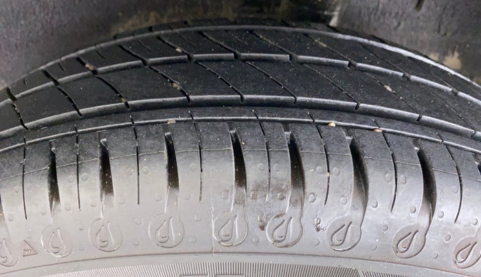 2021 Renault Kwid RXL, Petrol, Manual, 11,917 km, Left Rear Tyre Tread
