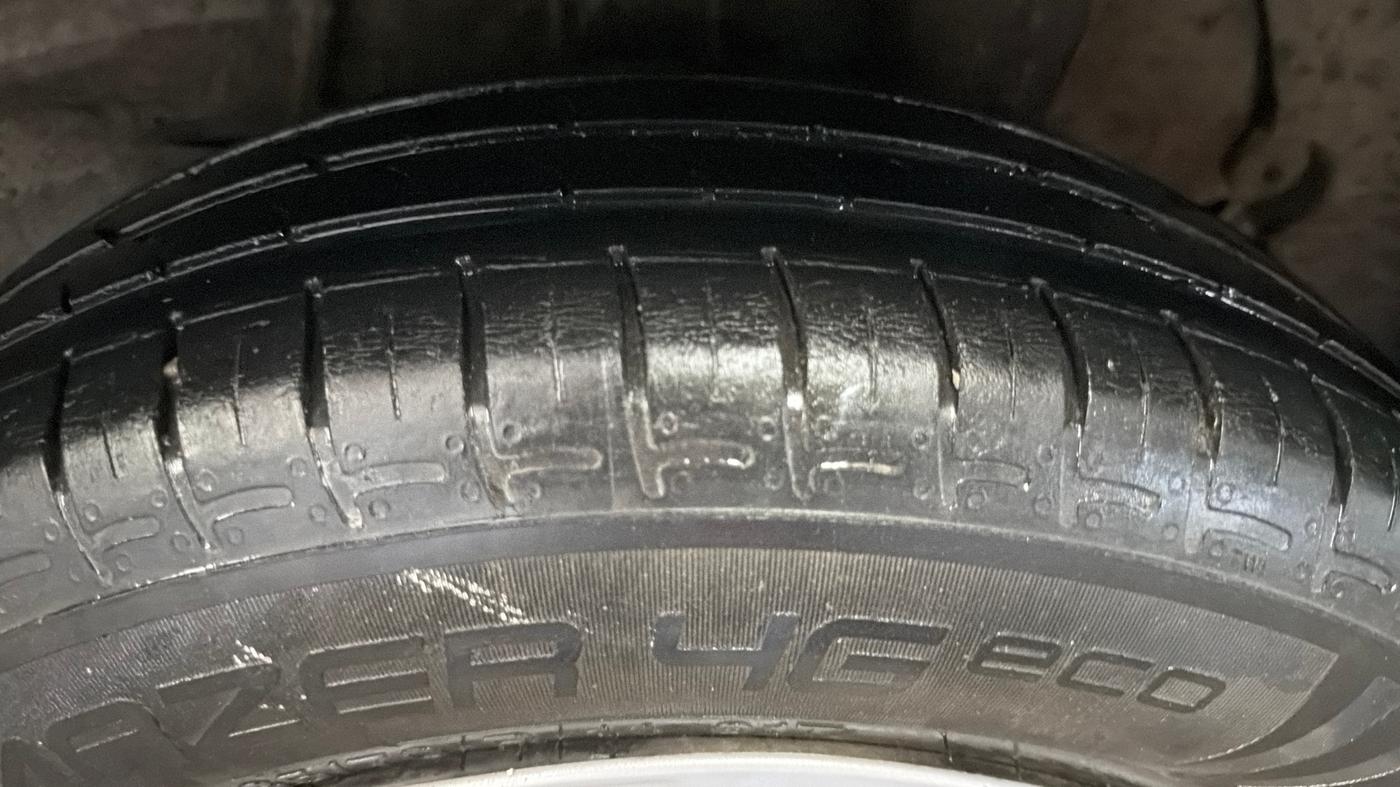2022 Hyundai AURA S 1.2 CNG, CNG, Manual, 89,601 km, Left Rear Tyre Tread