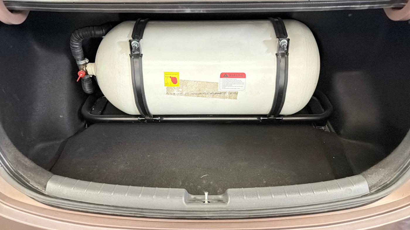 2022 Hyundai AURA S 1.2 CNG, CNG, Manual, 89,601 km, Boot Inside