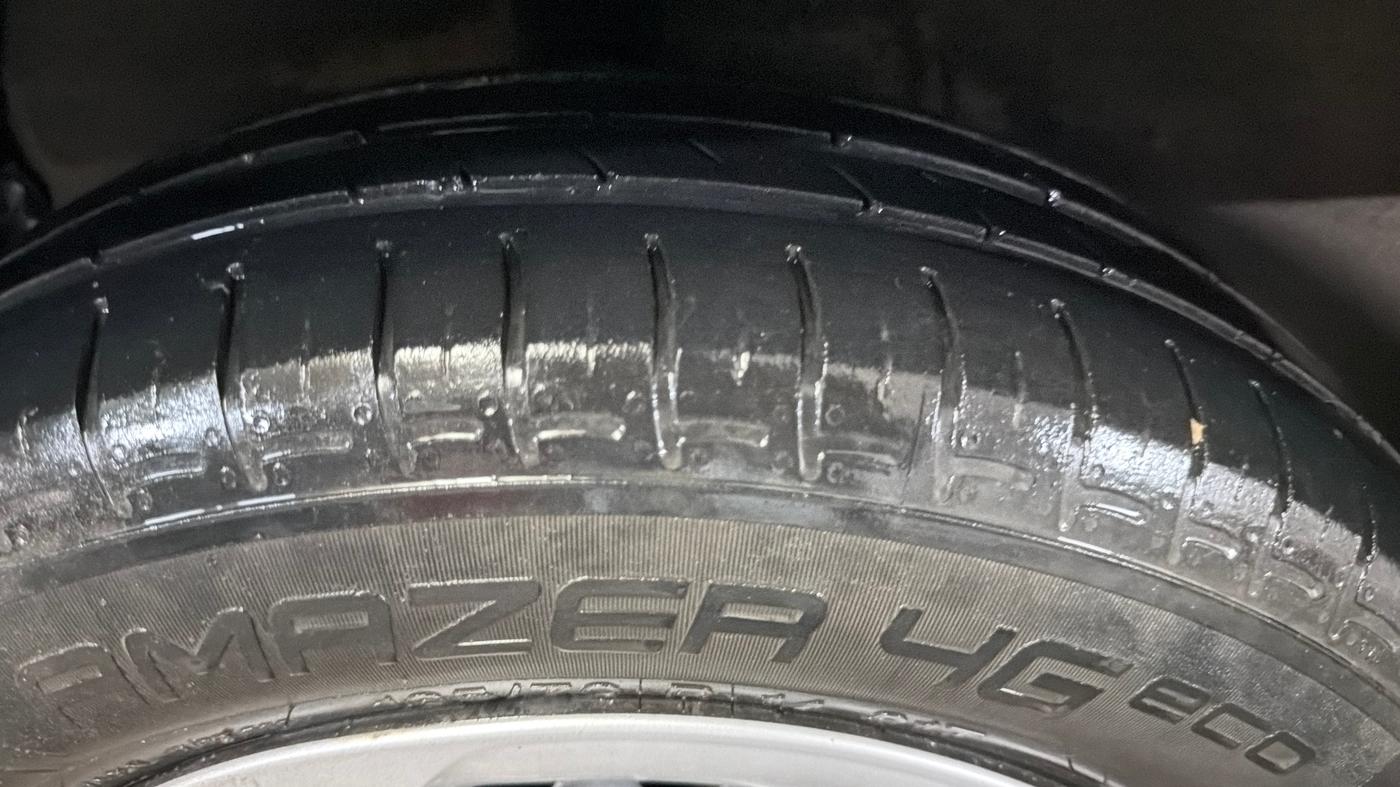 2022 Hyundai AURA S 1.2 CNG, CNG, Manual, 89,601 km, Right Rear Tyre Tread