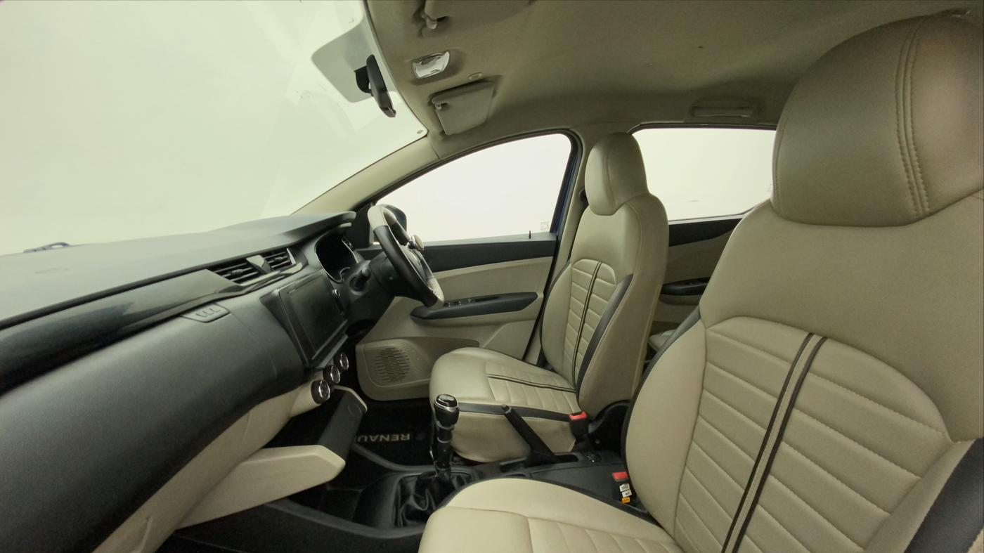 2020 Renault TRIBER RXT, Petrol, Manual, 1,10,490 km, Right Side Front Door Cabin