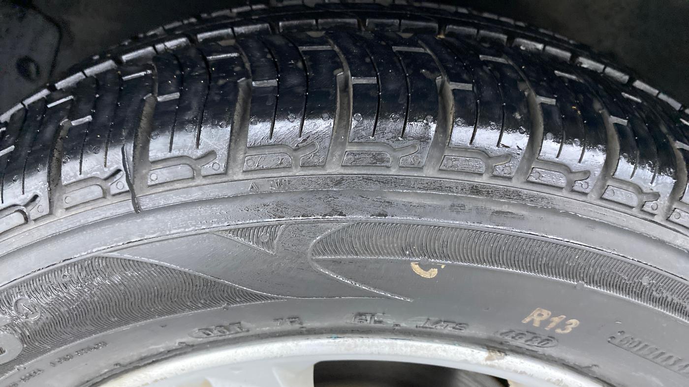 2011 Hyundai i20 SPORTZ 1.2 O, Petrol, Manual, 56,005 km, Left Front Tyre Tread