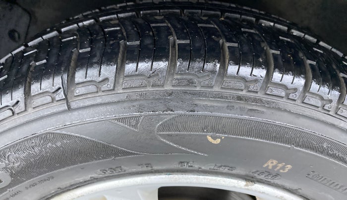 2011 Hyundai i20 SPORTZ 1.2 O, Petrol, Manual, 56,005 km, Left Front Tyre Tread