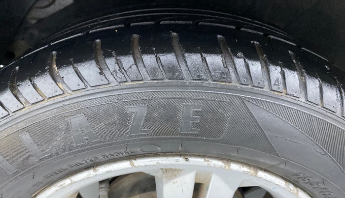 2011 Hyundai i20 SPORTZ 1.2 O, Petrol, Manual, 56,005 km, Right Rear Tyre Tread