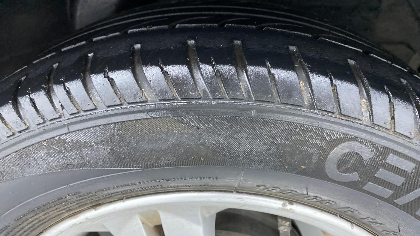 2011 Hyundai i20 SPORTZ 1.2 O, Petrol, Manual, 56,005 km, Left Rear Tyre Tread