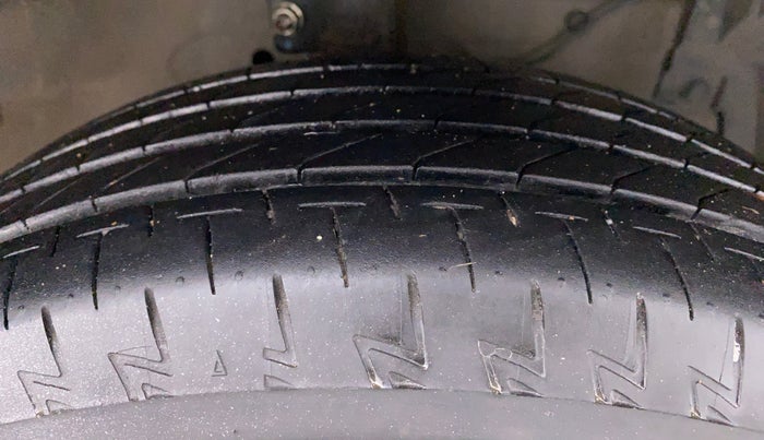 2012 Maruti Swift Dzire ZXI 1.2 BS IV, Petrol, Manual, 57,122 km, Right Front Tyre Tread