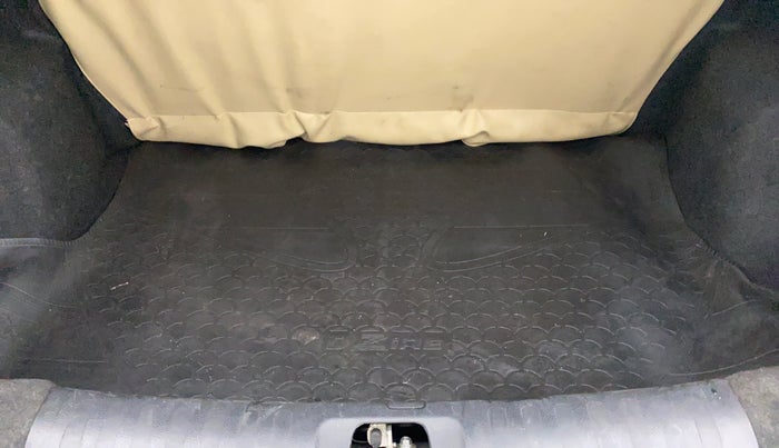 2012 Maruti Swift Dzire ZXI 1.2 BS IV, Petrol, Manual, 57,122 km, Boot Inside