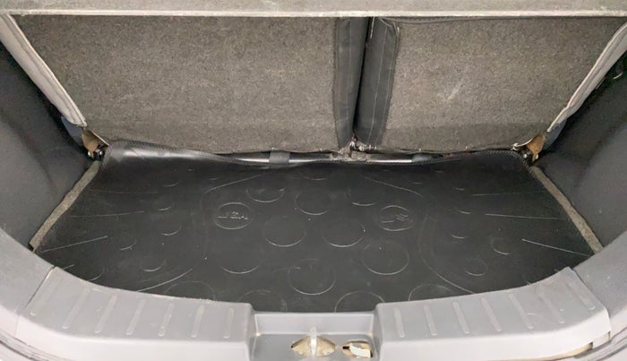 2012 Maruti Wagon R 1.0 VXI, Petrol, Manual, 37,927 km, Boot Inside