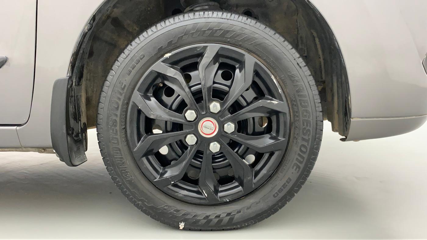 2012 Maruti Wagon R 1.0 VXI, Petrol, Manual, 37,927 km, Right Front Wheel