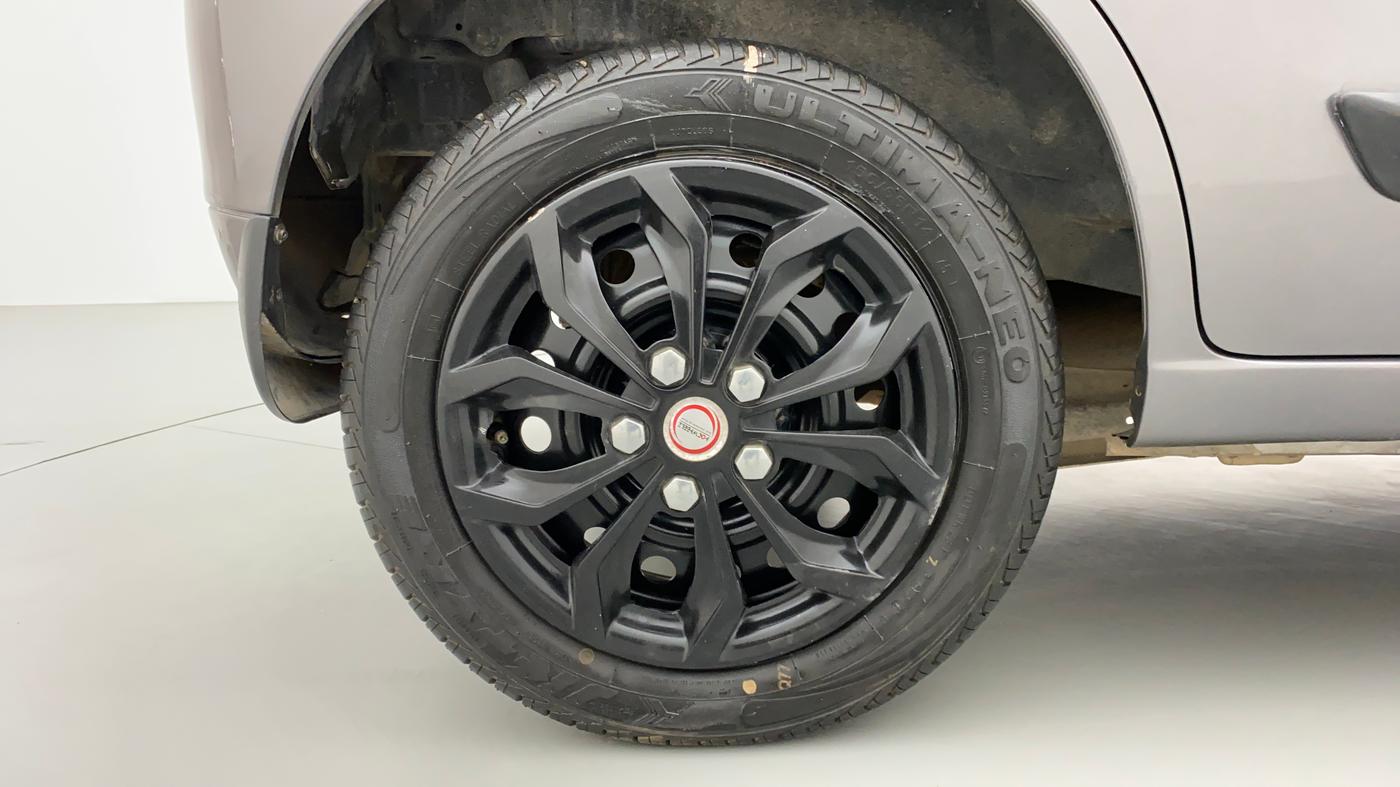 2012 Maruti Wagon R 1.0 VXI, Petrol, Manual, 37,927 km, Right Rear Wheel
