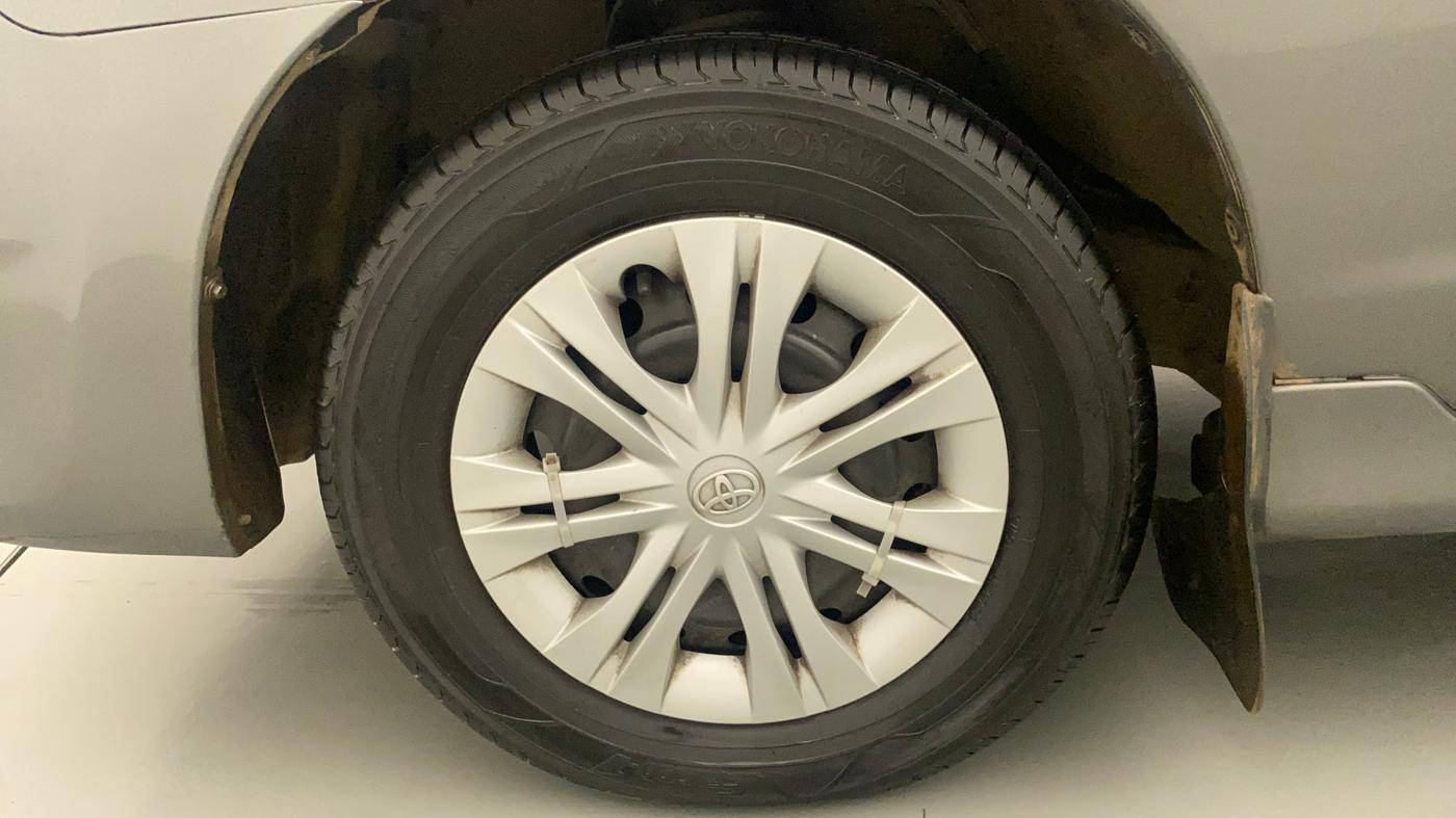 2012 Toyota Innova 2.5 GX 8 STR, Diesel, Manual, 89,683 km, Left Front Wheel