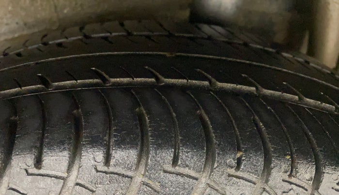 2015 Maruti Celerio VXI AMT, Petrol, Automatic, 81,580 km, Left Rear Tyre Tread