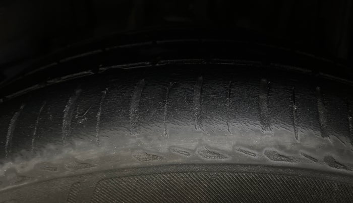 2017 Tata TIGOR XZ PETROL, Petrol, Manual, 99,921 km, Left Rear Tyre Tread