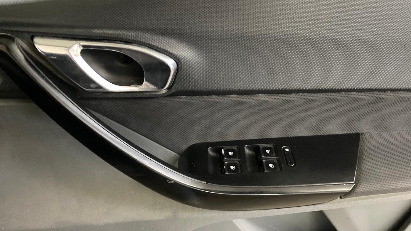 2017 Tata TIGOR XZ PETROL, Petrol, Manual, 99,921 km, Driver Side Door Panels Control