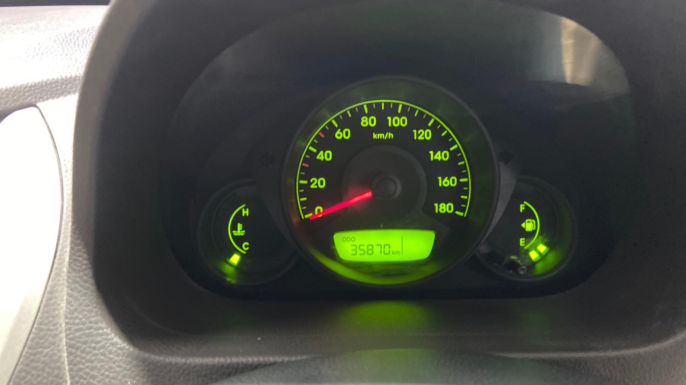 2015 Hyundai Eon ERA +, Petrol, Manual, 35,859 km, Odometer Image