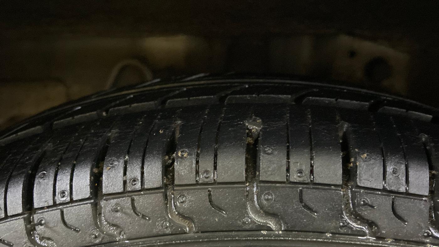 2015 Hyundai Eon ERA +, Petrol, Manual, 35,859 km, Right Rear Tyre Tread