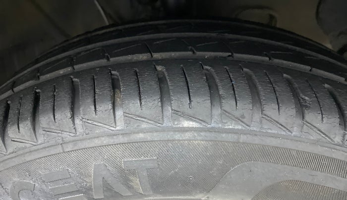 2019 Hyundai NEW SANTRO MAGNA, Petrol, Manual, 21,852 km, Right Front Tyre Tread