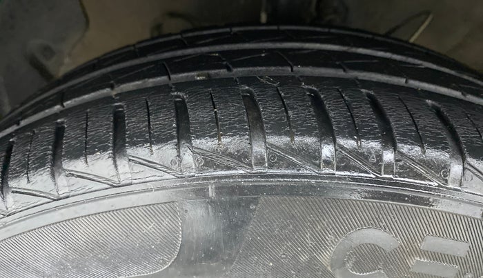 2019 Hyundai NEW SANTRO MAGNA, Petrol, Manual, 21,852 km, Left Front Tyre Tread