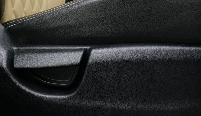 2019 Hyundai NEW SANTRO MAGNA, Petrol, Manual, 21,852 km, Driver Side Adjustment Panel