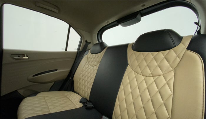 2019 Hyundai NEW SANTRO MAGNA, Petrol, Manual, 21,852 km, Right Side Rear Door Cabin