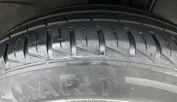 2019 Hyundai NEW SANTRO MAGNA, Petrol, Manual, 21,852 km, Left Rear Tyre Tread