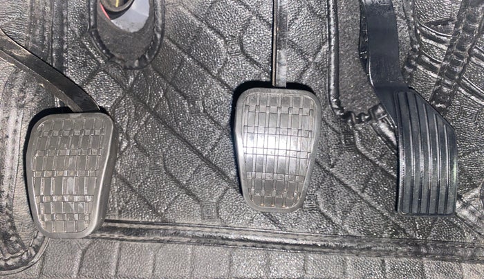 2020 Tata NEXON XZ PLUS (O) PETROL DUAL TONE, Petrol, Manual, 25,863 km, Pedals