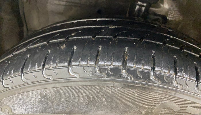 2017 Maruti Celerio ZXI, Petrol, Manual, 1,00,250 km, Left Front Tyre Tread
