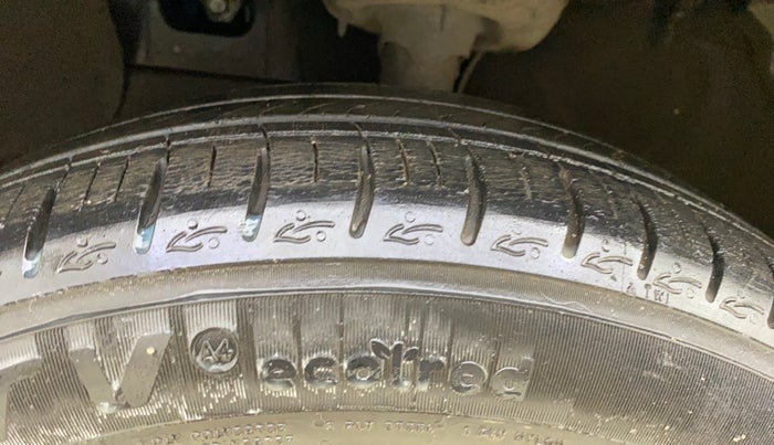 2021 Hyundai GRAND I10 NIOS ASTA AMT 1.2 KAPPA VTVT, Petrol, Automatic, 28,898 km, Left Front Tyre Tread