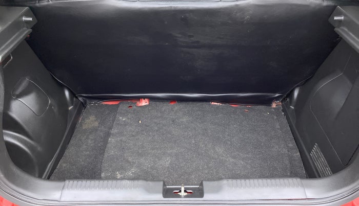 2018 Maruti Swift VXI D, Petrol, Manual, 53,020 km, Boot Inside