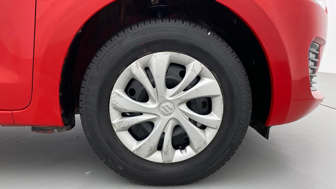 2018 Maruti Swift VXI D, Petrol, Manual, 53,020 km, Right Front Wheel