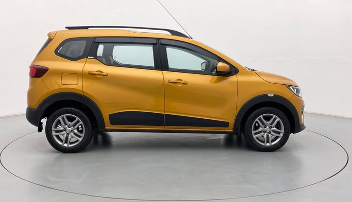 2020 Renault TRIBER 1.0 RXZ, Petrol, Manual, 20,555 km, Right Side View