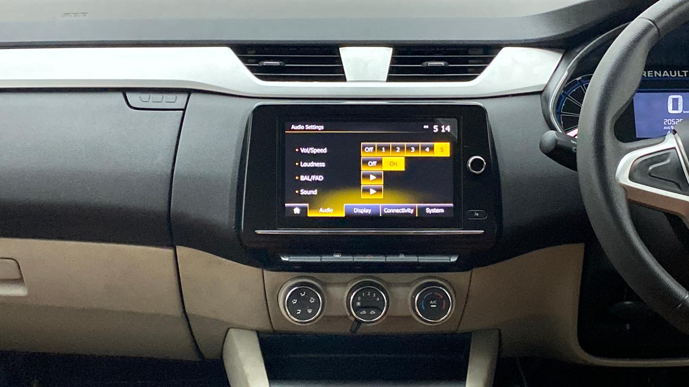 2020 Renault TRIBER 1.0 RXZ, Petrol, Manual, 20,555 km, Air Conditioner