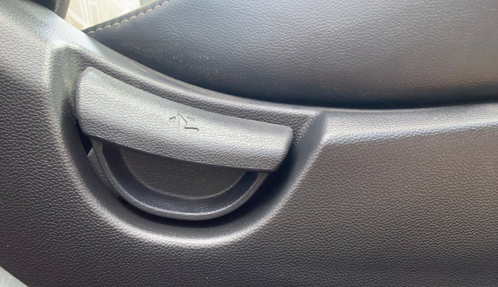 2019 Hyundai Grand i10 SPORTZ 1.2 KAPPA VTVT, Petrol, Manual, 15,126 km, Driver Side Adjustment Panel