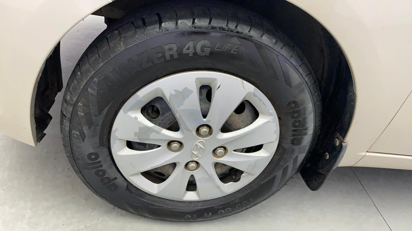 2012 Hyundai i10 MAGNA 1.2, Petrol, Manual, 64,834 km, Left Front Wheel