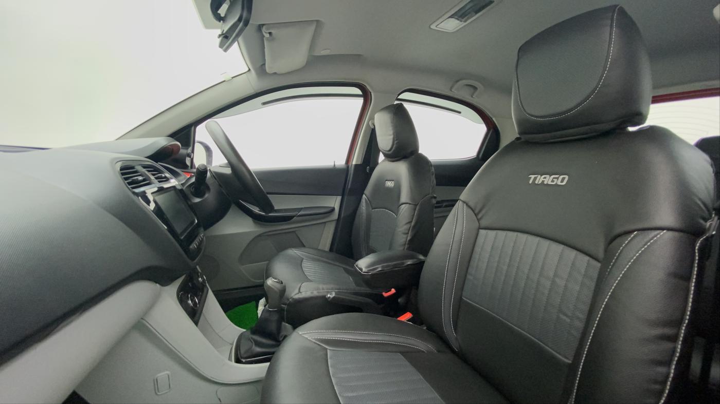 2020 Tata Tiago XZ PLUS PETROL, Petrol, Manual, 45,638 km, Right Side Front Door Cabin