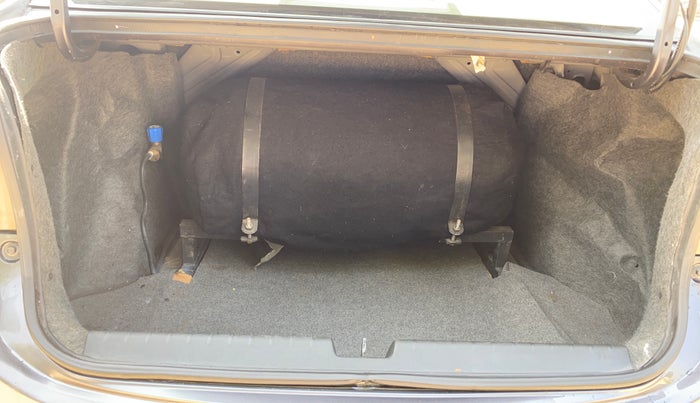 2018 Honda City 1.5L I-VTEC V MT, CNG, Manual, 1,10,205 km, Boot Inside