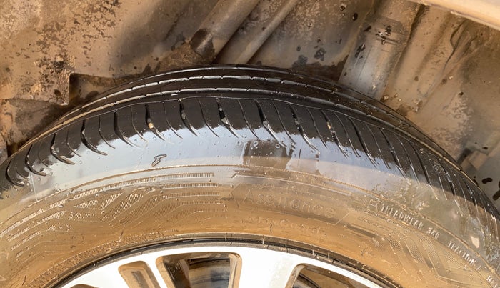 2018 Honda City 1.5L I-VTEC V MT, CNG, Manual, 1,10,205 km, Left Rear Tyre Tread