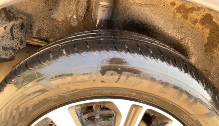 2018 Honda City 1.5L I-VTEC V MT, CNG, Manual, 1,10,205 km, Right Rear Tyre Tread