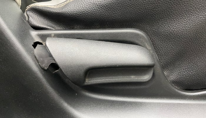 2016 Maruti Swift LXI (O), Petrol, Manual, 58,243 km, Driver Side Adjustment Panel