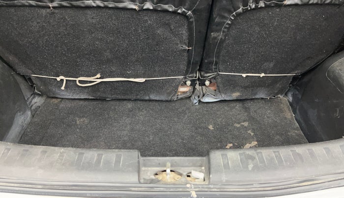 2016 Maruti Swift LXI (O), Petrol, Manual, 58,243 km, Boot Inside