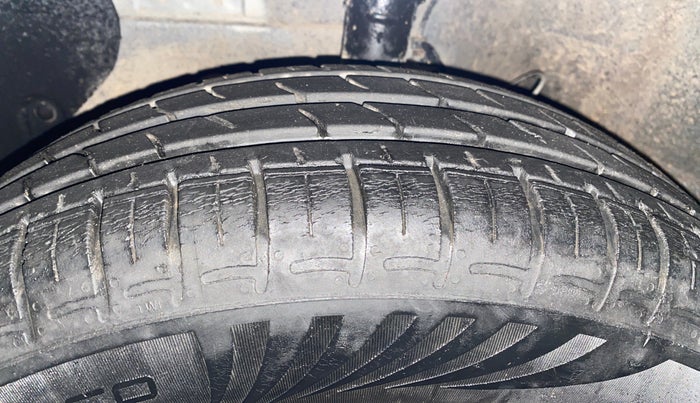 2021 Hyundai GRAND I10 NIOS SPORTZ 1.2 KAPPA VTVT, Petrol, Manual, 10,754 km, Left Front Tyre Tread