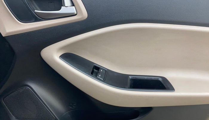 2019 Hyundai Elite i20 ERA 1.2, Petrol, Manual, 18,893 km, Driver Side Door Panels Control