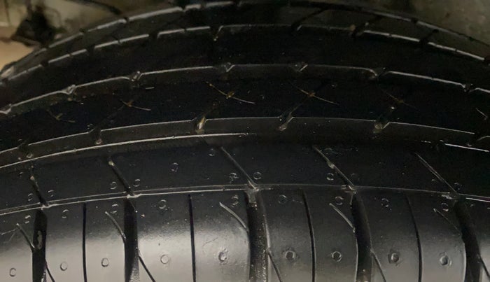 2021 Hyundai VENUE SX 1.0 TURBO IMT, Petrol, Manual, 67,607 km, Right Rear Tyre Tread