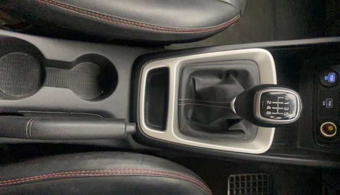 2021 Hyundai VENUE SX 1.0 TURBO IMT, Petrol, Manual, 67,607 km, Gear Lever