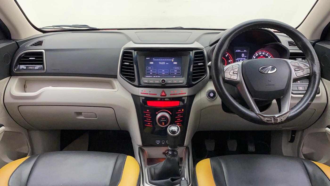 2019 Mahindra XUV300 W8 1.5 DIESEL, Diesel, Manual, 73,802 km, Dashboard