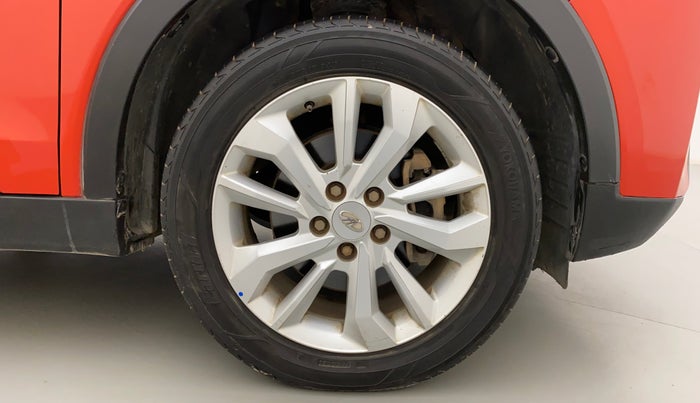 2019 Mahindra XUV300 W8 1.5 DIESEL, Diesel, Manual, 73,802 km, Right Front Wheel