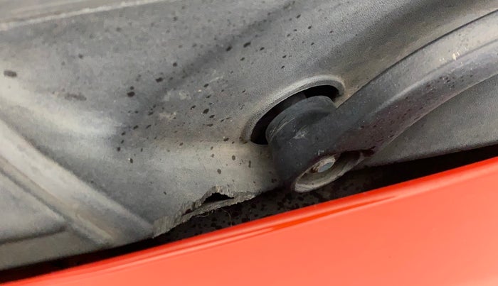 2019 Mahindra XUV300 W8 1.5 DIESEL, Diesel, Manual, 73,802 km, Bonnet (hood) - Cowl vent panel has minor damage