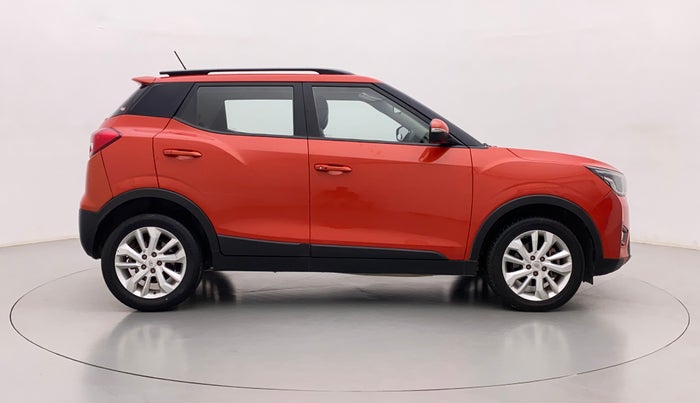 2019 Mahindra XUV300 W8 1.5 DIESEL, Diesel, Manual, 73,802 km, Right Side View